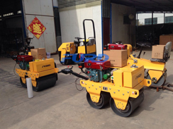 福瑞得壓路機(jī)座駕壓路機(jī)、手扶壓路機(jī)準(zhǔn)備發(fā)貨